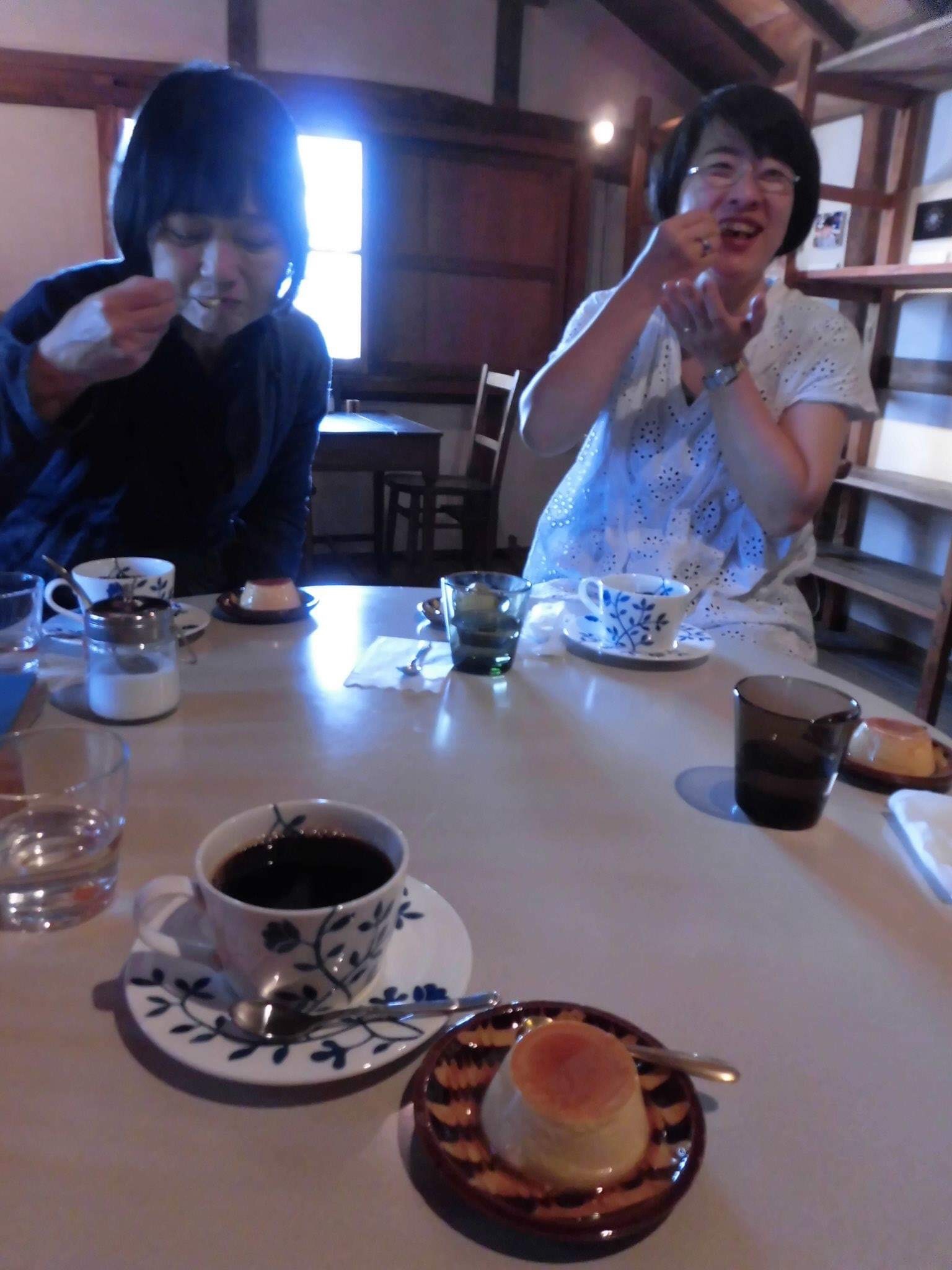 f0352451_08482109.jpeg