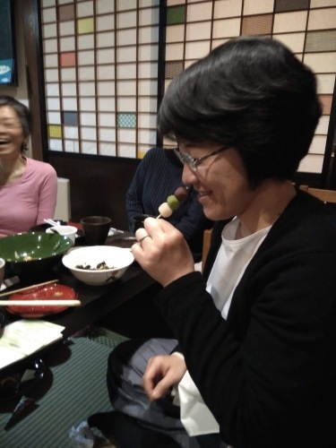 f0352451_09031339.jpeg