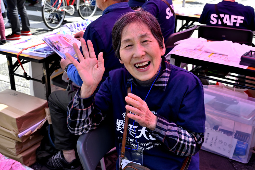 f0018492_11045470.jpg