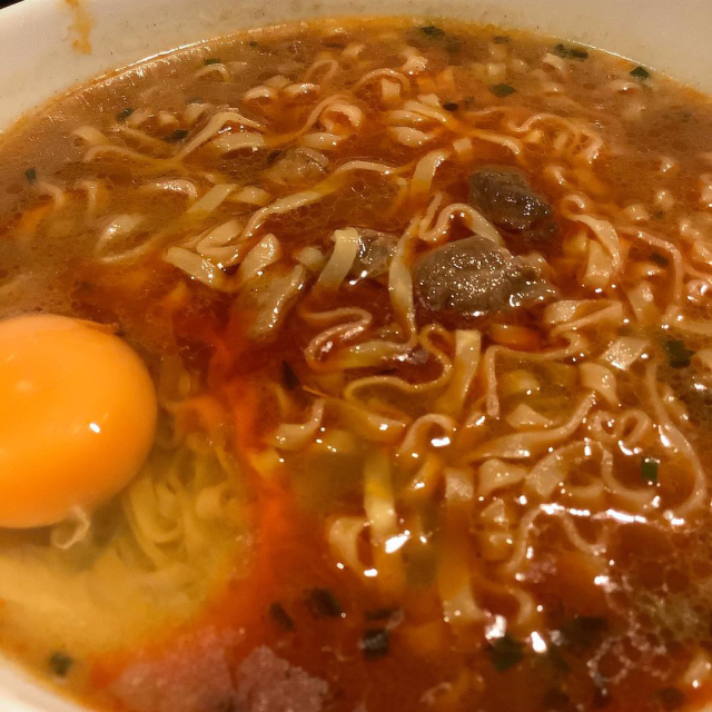 満漢大餐「葱焼牛肉麺」台湾インスタント麺の王者。_a0334793_23392497.jpg