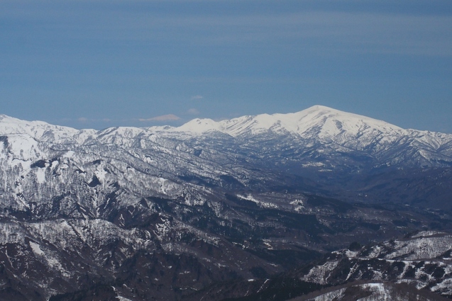 2019/4/28~30 大朝日岳~長井葉山縦走その1_b0189948_2019229.jpg