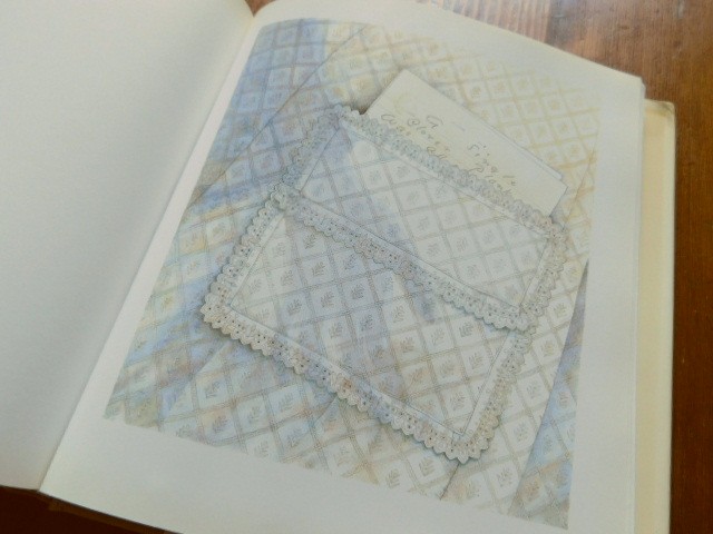Book:ナンシー・エコーム・バーカート挿絵のディキンソン本_c0084183_1816733.jpg