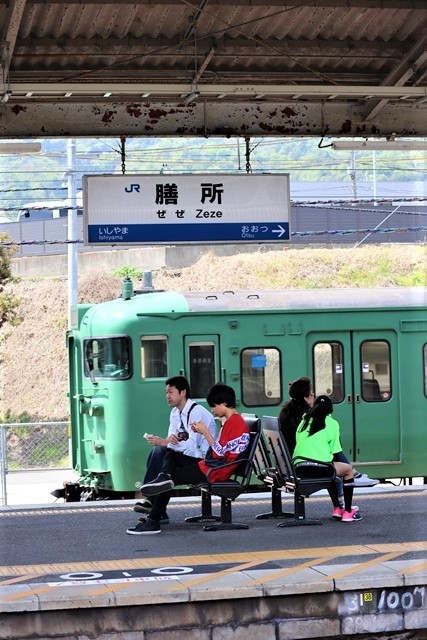 藤田八束の鉄道写真@京阪電車、京都膳所駅(大津市馬場)にて楽しい電車の写真を撮影・・・楽しいラッピング電車・京阪電車_d0181492_13181812.jpg