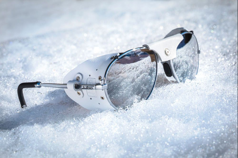 Julbo(ジュルボ)サイドフード付き登山・アウトドア用サングラス Julbo(ジュルボ)サイドフード付き登山・アウトドア用サングラス