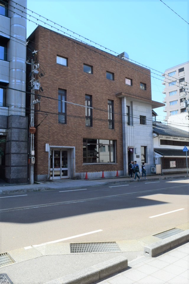 金沢市十間町の中島商店(昭和モダン建築探訪)_f0142606_07074722.jpg