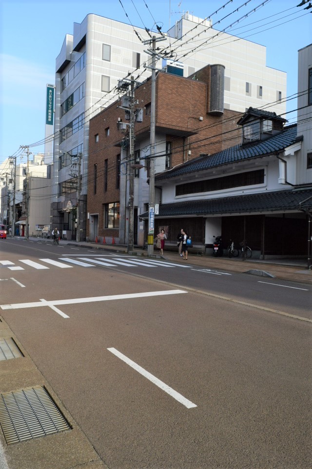 金沢市十間町の中島商店(昭和モダン建築探訪)_f0142606_07082640.jpg