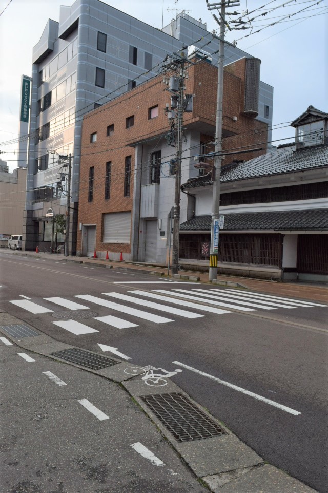 金沢市十間町の中島商店(昭和モダン建築探訪)_f0142606_07191491.jpg