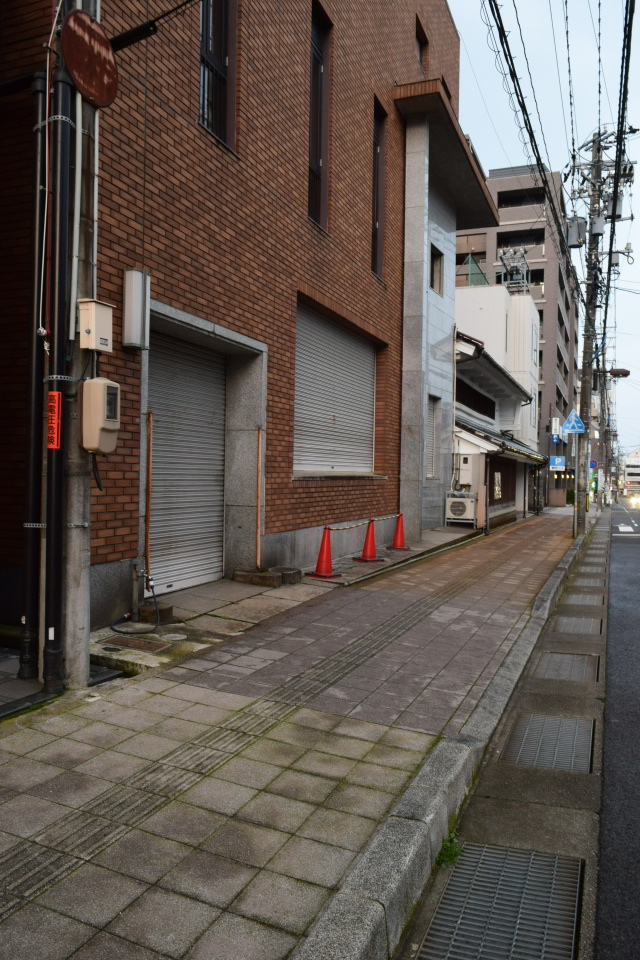 金沢市十間町の中島商店(昭和モダン建築探訪)_f0142606_07332751.jpg