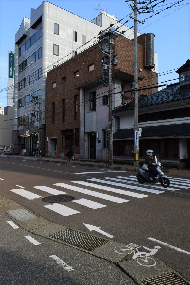 金沢市十間町の中島商店(昭和モダン建築探訪)_f0142606_07415968.jpg