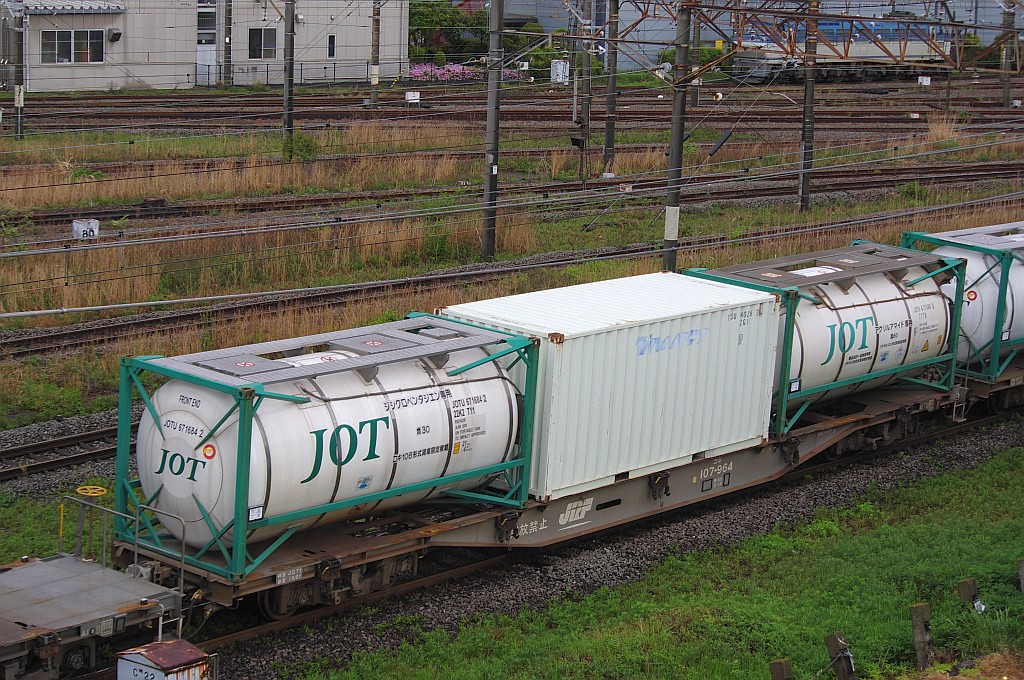 f0203926_12105469.jpg