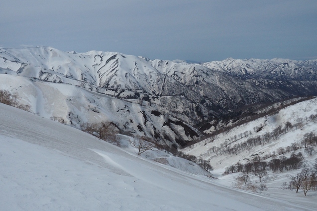 2019/4/28~30 大朝日岳~長井葉山縦走その2_b0189948_6523713.jpg