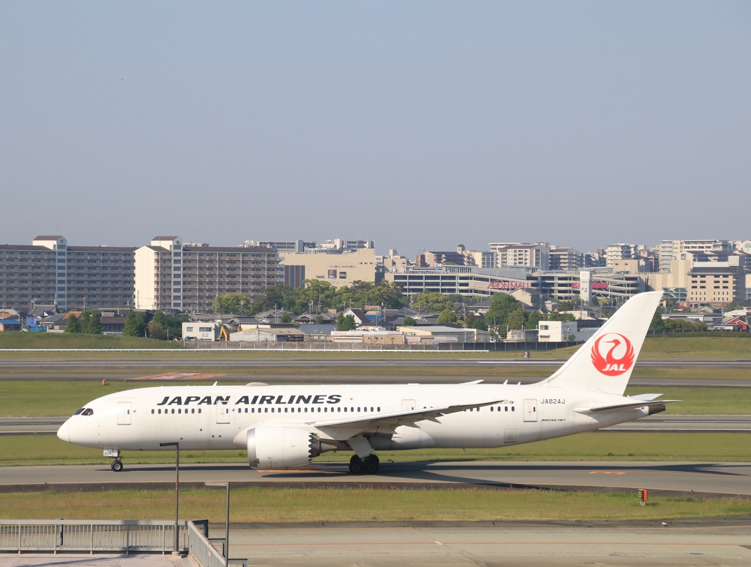 JAL ボーイング787-8型 伊丹空港_d0202264_21373325.jpg