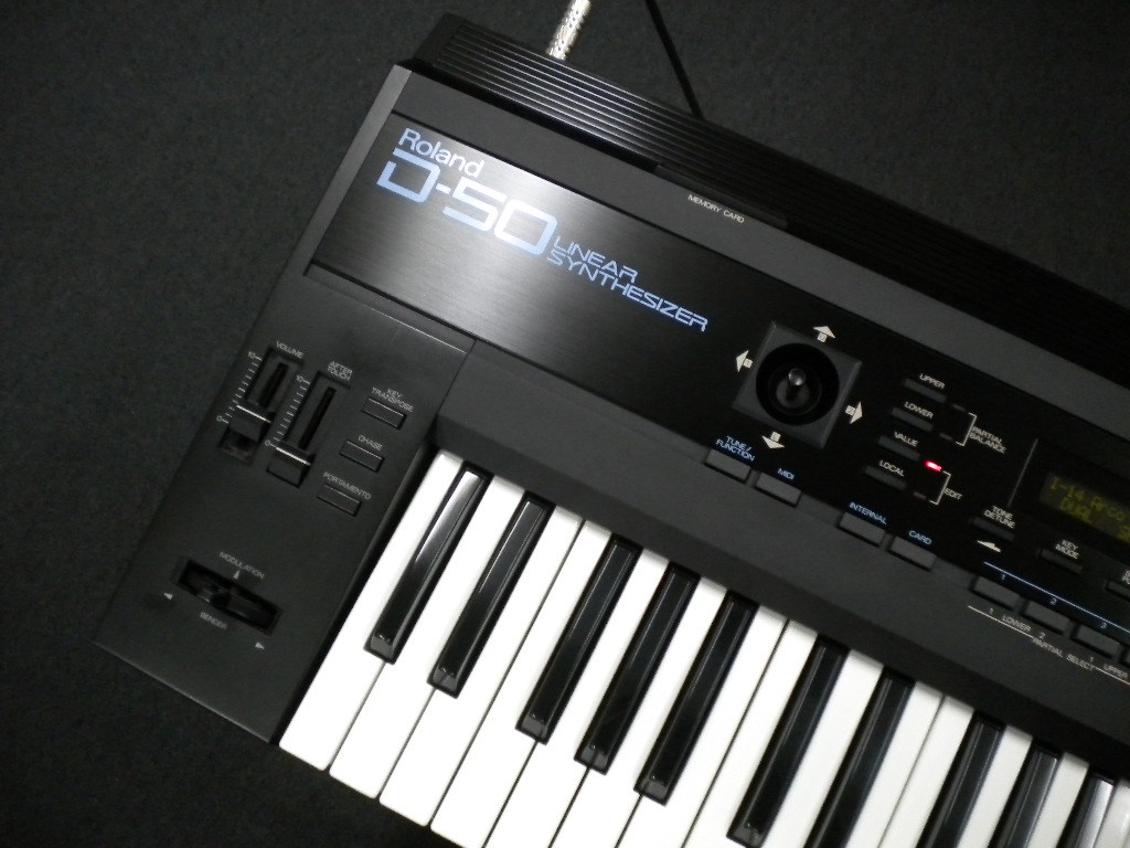 Roland D-05 シンセサイザー 名機 希少 廃盤 Roland D-05 シンセサイザー 名機 希少 廃盤 Roland D-05