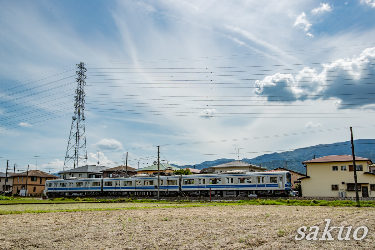 伊豆箱根鉄道大雄山線のイエロー・シャイニング・トレインと令和ヘッドマーク撮影_e0408663_20125325.jpg