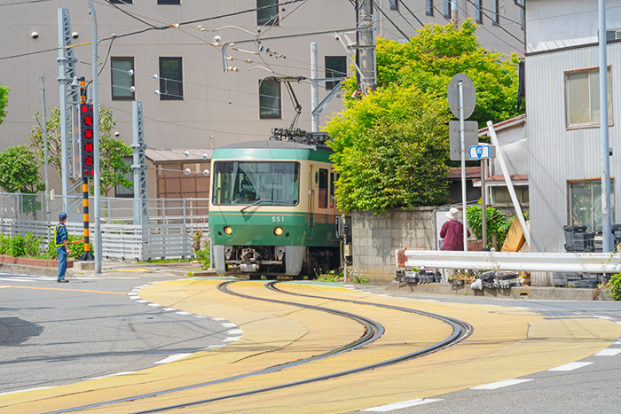 江ノ電に乗って腰越から江ノ島へ_b0145398_22475430.jpg