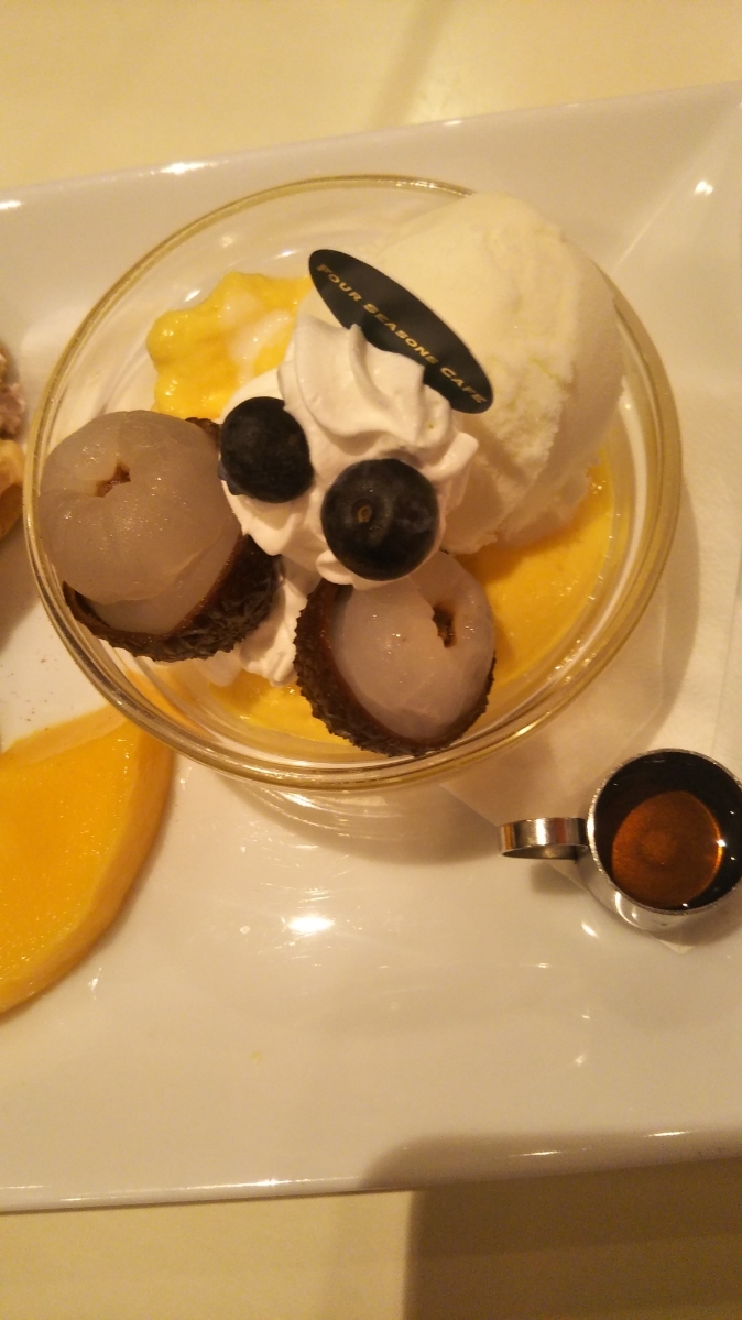 フォーシーズンズカフェ_f0076001_21544818.jpg