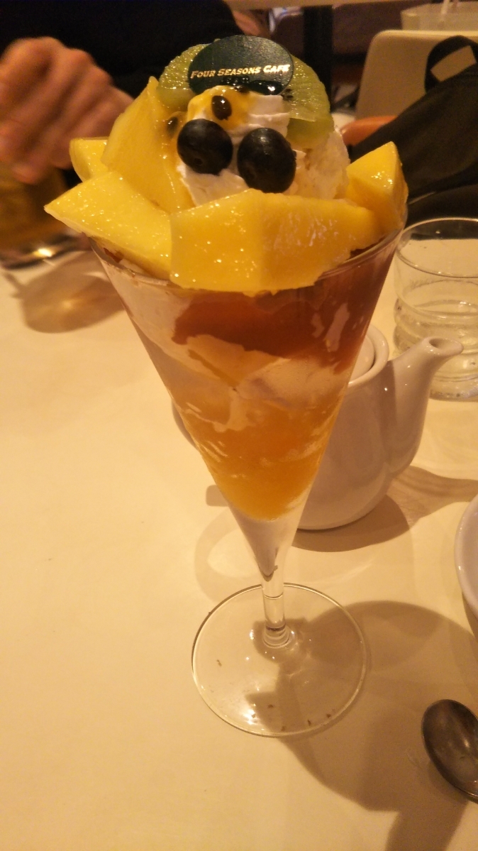 フォーシーズンズカフェ_f0076001_21565901.jpg