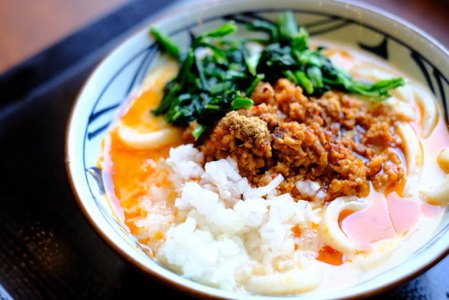 「品川神社から港区、高輪まで。ランチは丸亀製麺 うま辛坦坦うどん(冷)」_a0000029_22525648.jpg