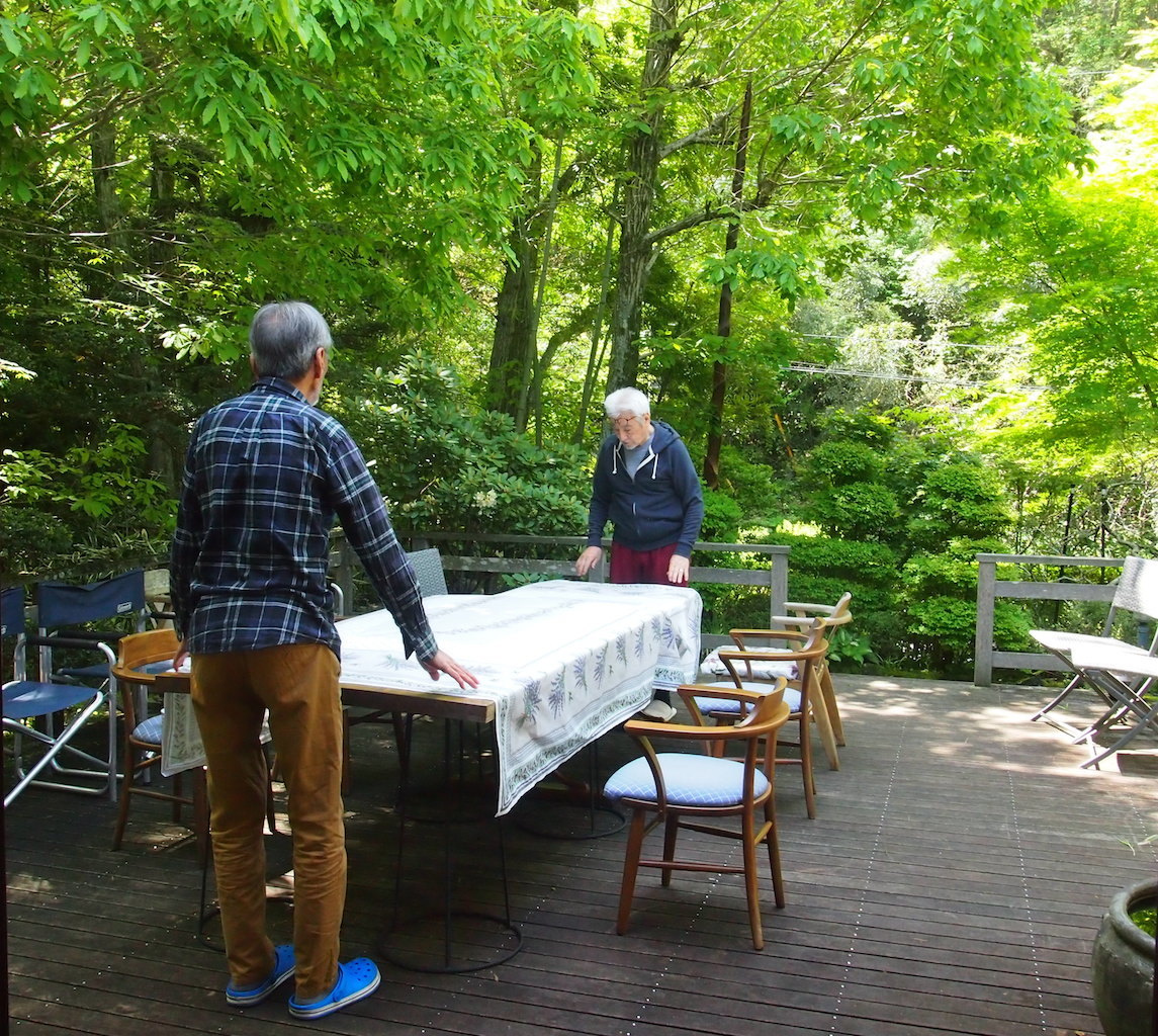 大人過ぎる宴・・・一碧湖_b0396150_20551516.jpg