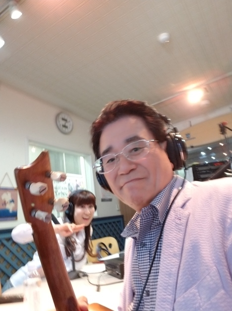 昨日はレディオ湘南FM生放送「ざいつきげんの音楽鍋」_e0119092_12442031.jpg