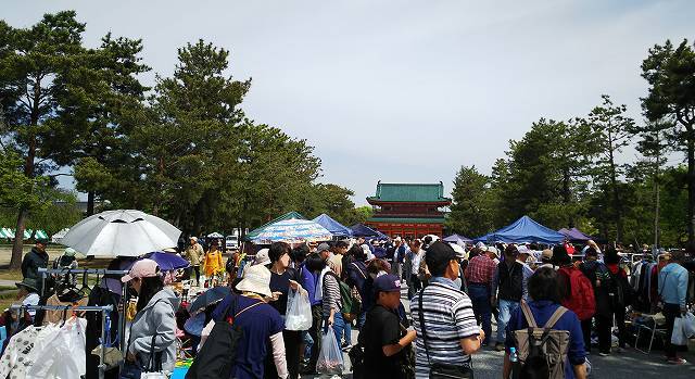 岡崎フリーマーケット お休みの日は お散歩行こう 岡崎フリーマーケット お休みの日は お散歩行こう