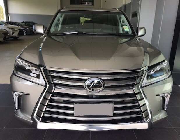 5月16日(木) 本店ブログ♪28年車レクサス LX570 4WD☆ワンオーナー ランクル ハマー ヴェルファイア_b0127002_18413421.jpg