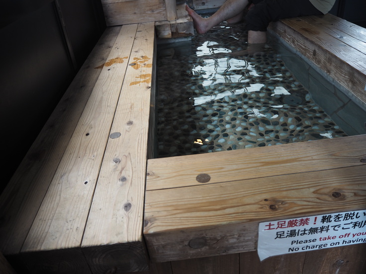 「そば神」白馬駅(オットとプチ旅☆その1)_c0212604_21182734.jpg