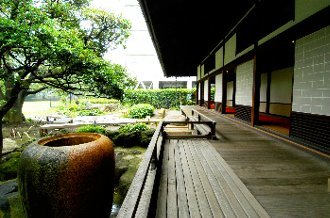 5月6日 根津神社・湯島天神・旧岩崎邸園 おまけで上野_d0009105_10043988.jpg