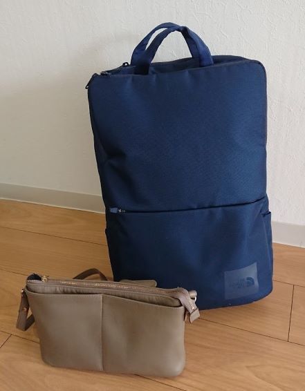 旅の支度　かばんの中身　5月実家編_e0408608_11231535.jpg