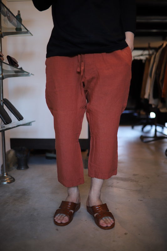 シルエットで遊ぶ \"NEW RELAX PANTS\"_b0398513_19571443.jpg