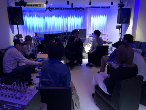 広島 Jazzlive comin 本日8日のライブ_b0115606_11205994.jpeg