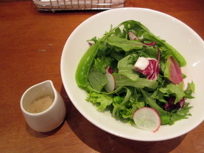【To the Herbs】魚介のトマトソースパスタ_b0009849_18215651.jpg