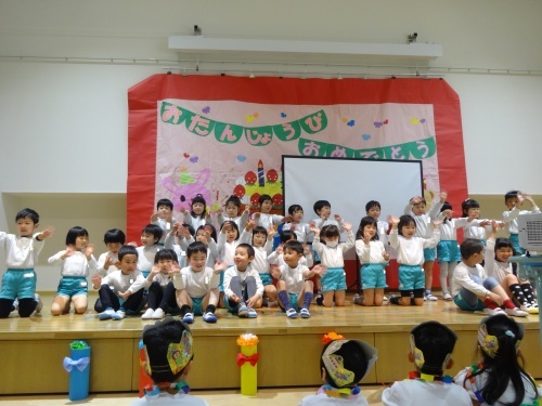 こどもの日誕生会（３・４・５歳児）_c0352066_15564766.jpg