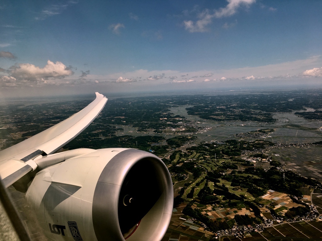 NRT-WAW-TXL 5/6_c0180686_02062668.jpg