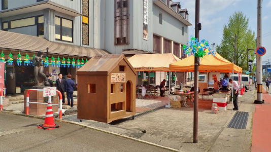 5月3日は\"びしゃもん市の「小さな祭り」\"がありました_c0336902_20260809.jpg