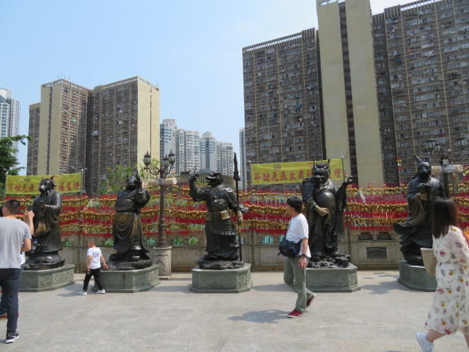 f0054429_22541263.jpg