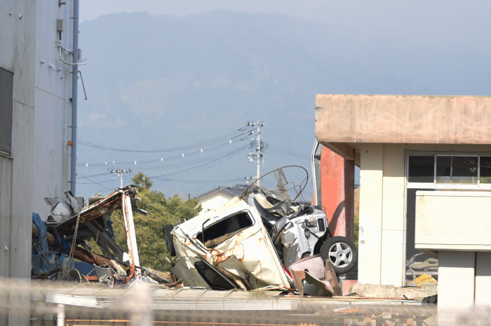 旧宮城県気仙沼向洋高等学校（震災遺構）（5/6）_d0211930_07180495.jpg