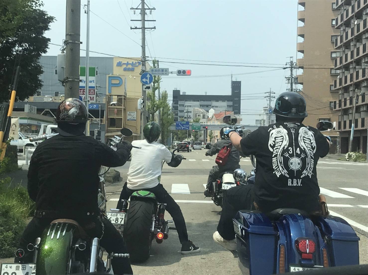 曇ってますが_d0074074_14293769.jpg
