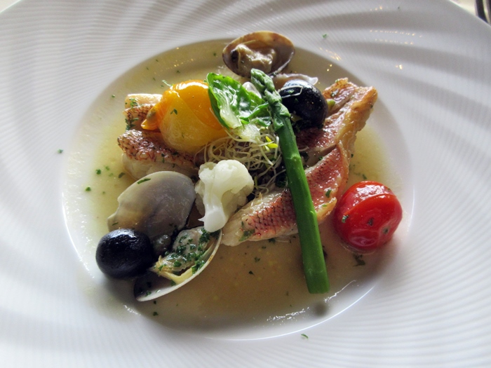 【2019横浜ばら散歩ーKKRポートヒルでランチ】_b0009849_18145739.jpg