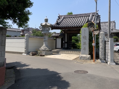 b0330040_16081757.jpeg