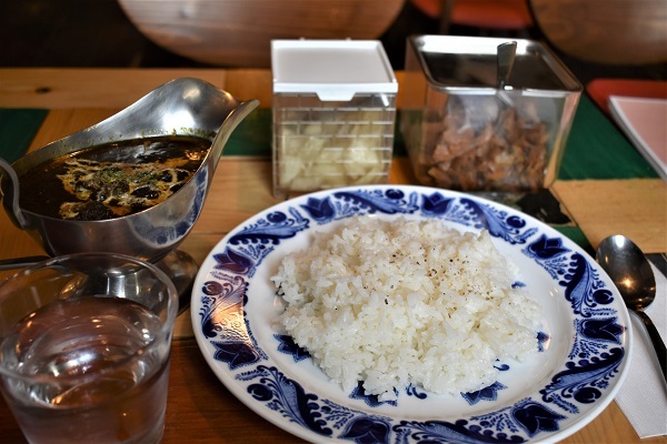 美味しいビーフカレーに出会いました。「自由人舎 時館 札幌北大店 （ジカン）」_f0362073_08510433.jpg