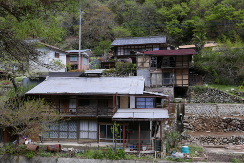 天界の村を歩く２ 関東山地 南牧川_d0147406_19172318.jpg