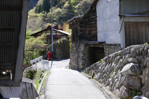 天界の村を歩く２ 関東山地 南牧川_d0147406_21074236.jpg