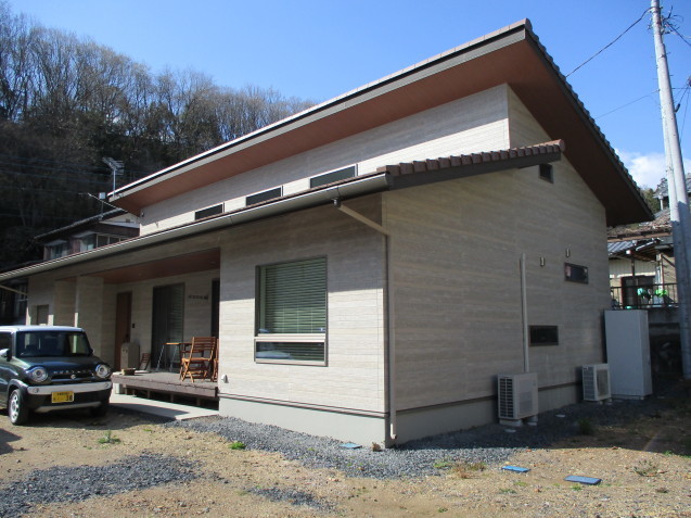 枕木を使用した重厚感のあるお庭の施工が足利市で始まります!_e0361918_16143359.jpg