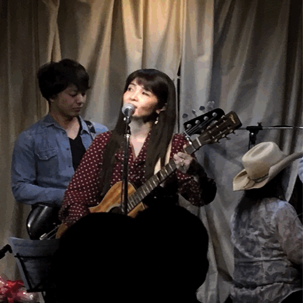 a0051440_20475374.gif