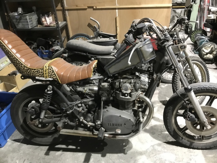 汎用コフィンタンク : カスタムバイク取扱店【七伍屋】 汎用コフィンタンク : カスタムバイク取扱店【七伍屋】