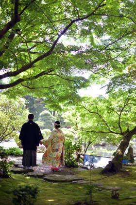 新緑が綺麗な庭園等......婚礼写真は鳥取市内の有隣荘で......_b0194185_21165862.jpg