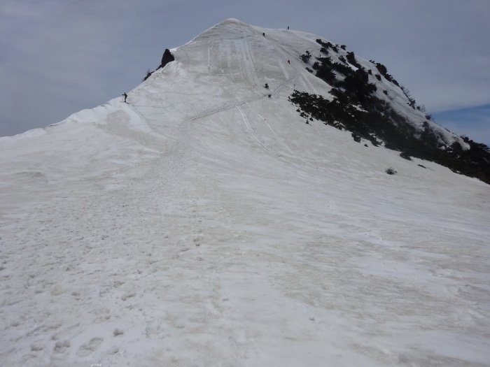 残雪の燧ヶ岳　柴安嵓の雪の壁　直登が凄かった_b0124306_23411985.jpg