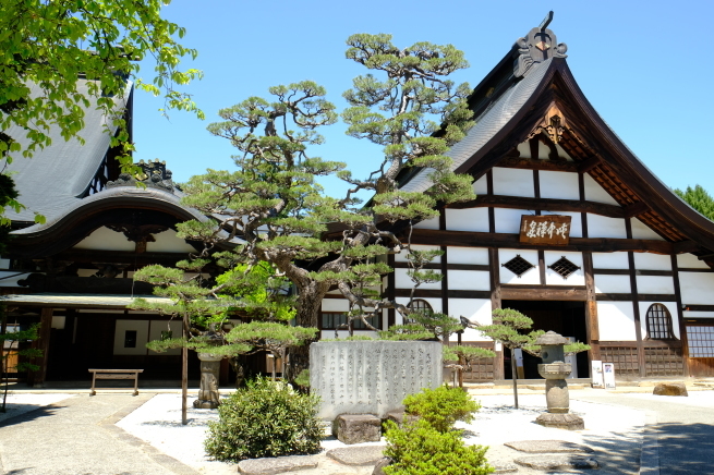 乾徳山と恵林寺_e0000910_11364881.jpg