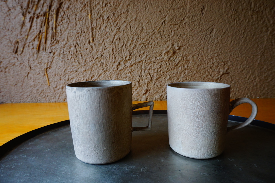 南沢奈津子(金属)・村井大介(磁器) 二人展 明日から始まります_b0132442_17151112.jpg